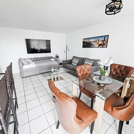 Bayfront Apartment Breathtaking Views- One Bedroom W Balcony- Living Room -Free Parking 迈阿密海滩 外观 照片